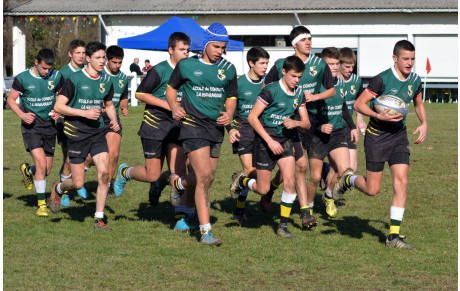 EN METTANT LES " GANTS"